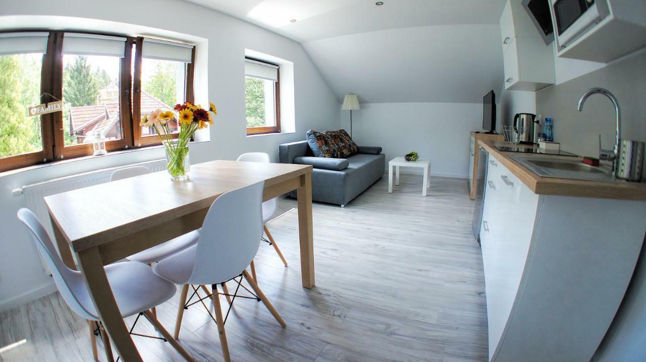 Apartamenty Karkonoskie คาร์ปัตซ์ ภายนอก รูปภาพ